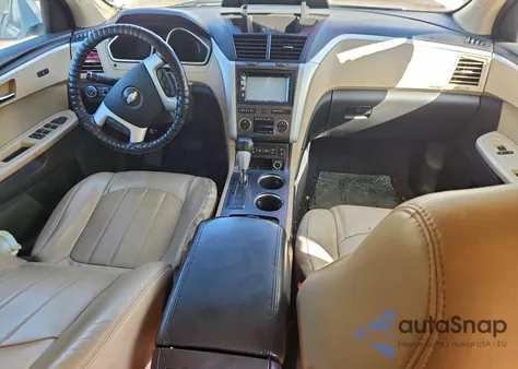 2010 Chevrolet Traverse Ltz z USA, uszkodzony, nr VIN 1GNLRHED5AS138692